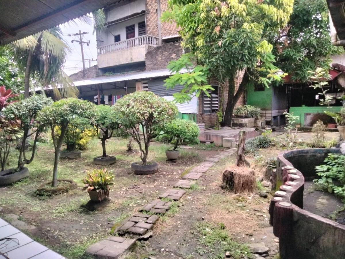 Hotel Spot On 92601 Keluarga