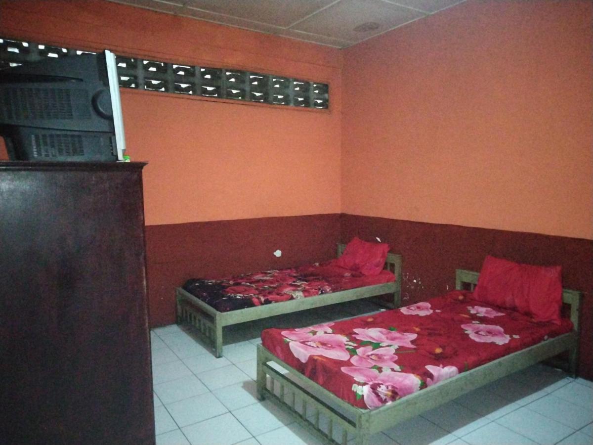 Spot On 92601 Keluarga Hotel 2*