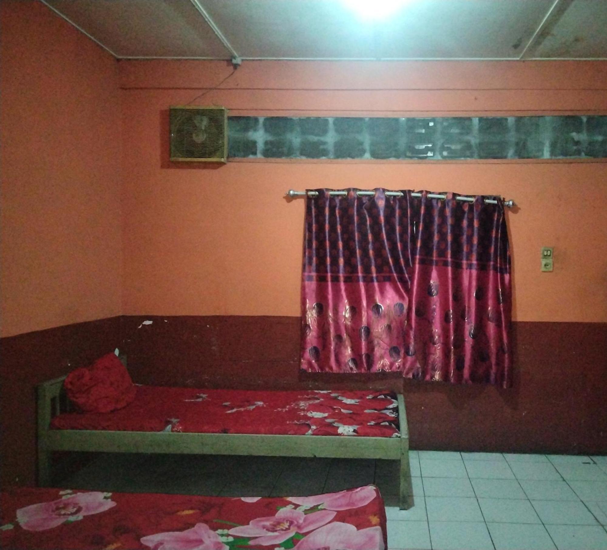 Spot On 92601 Keluarga Hotel 2*